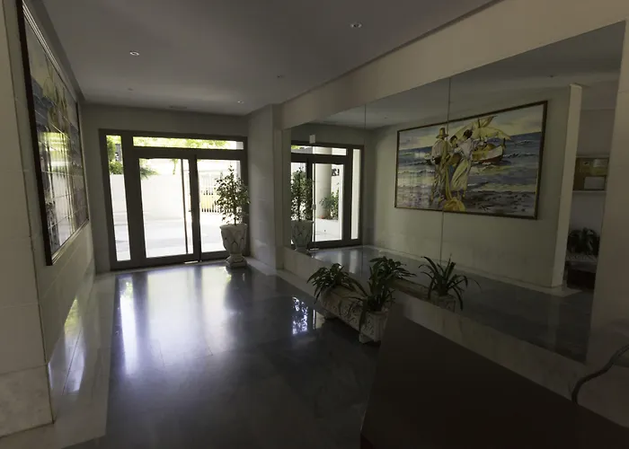 Gemelos 20 - Beninter Hotel