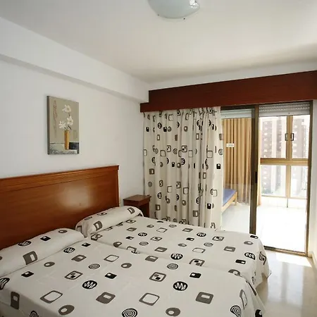 Gemelos 20 - Beninter 3*