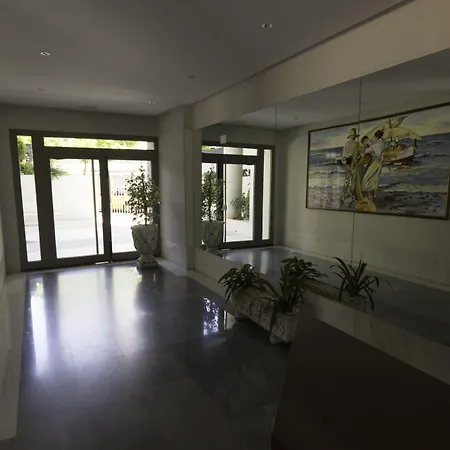 Gemelos 20 - Beninter Hotel